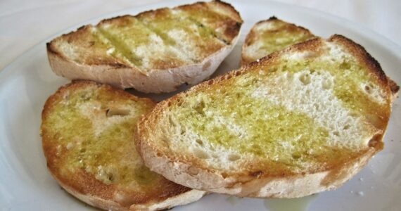 pan con aceite, dieta mediterránea, dieta saludable, salud